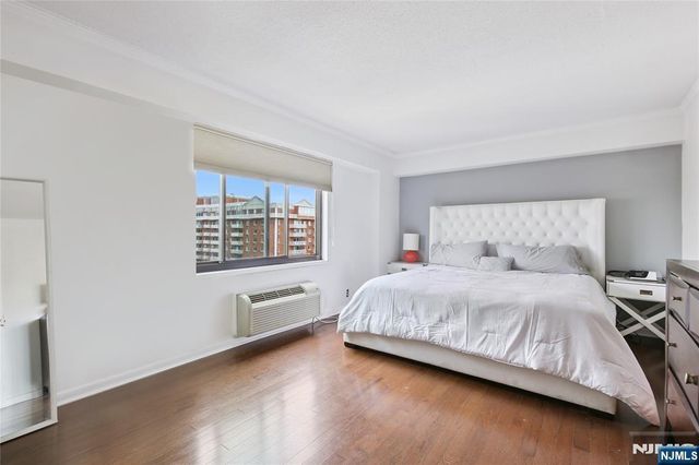 125 Prospect Avenue 17G, Hackensack, NJ 07601