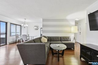 125 Prospect Avenue 17G, Hackensack, NJ 07601