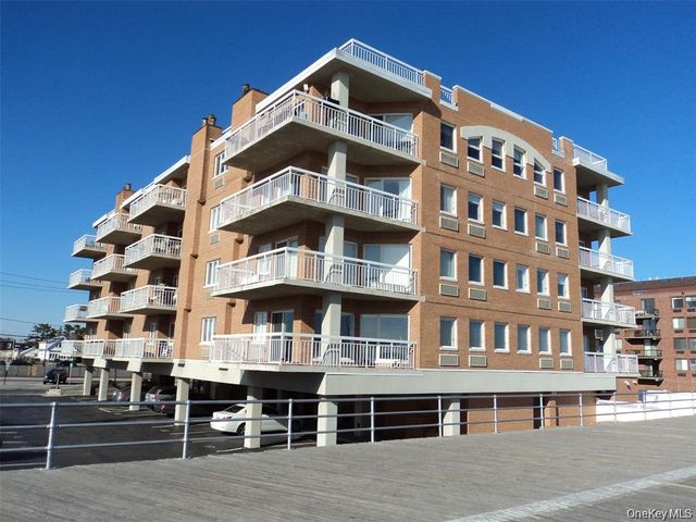 780 W Broadway 2D, Long Beach, NY 11561