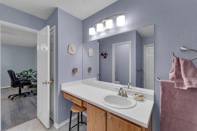 302 Debora DR, Georgetown, TX 78628