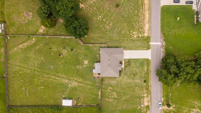21 Marthas Field Drive, Greenbrier, AR 72058