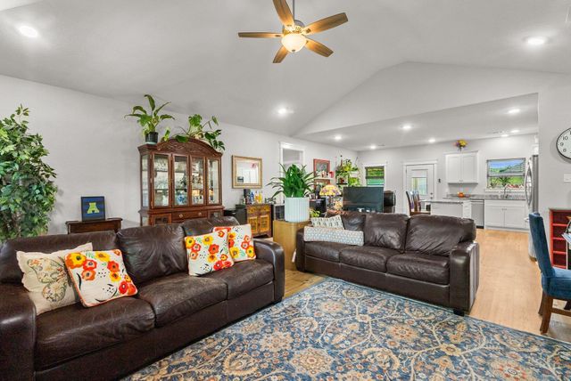 21 Marthas Field Drive, Greenbrier, AR 72058