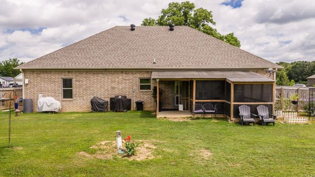21 Marthas Field Drive, Greenbrier, AR 72058