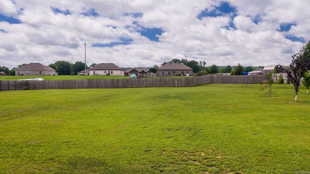 21 Marthas Field Drive, Greenbrier, AR 72058