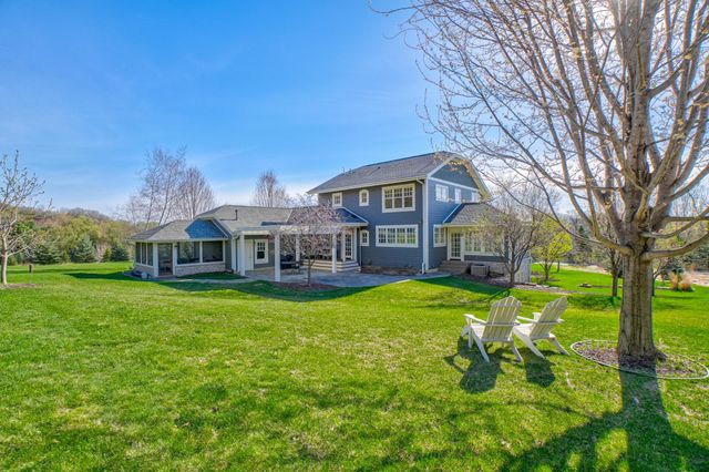 2156 Paris Avenue N, Stillwater, MN 55082
