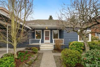 321 6th Avenue S, Kirkland, WA 98033
