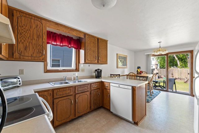 1022 COPPENS ROAD, Green Bay, WI 54303