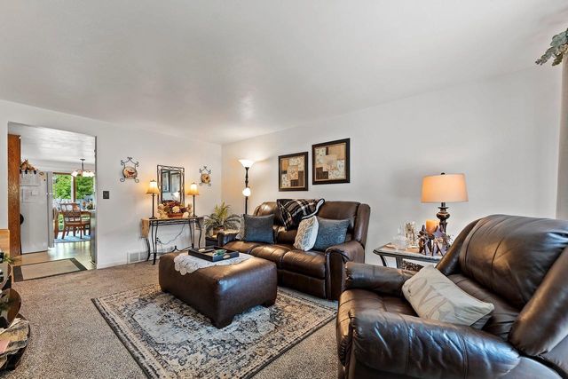 1022 COPPENS ROAD, Green Bay, WI 54303