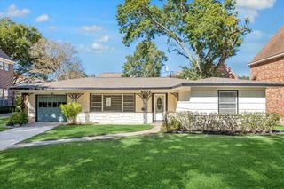 4802 Holly Street, Bellaire, TX 77401