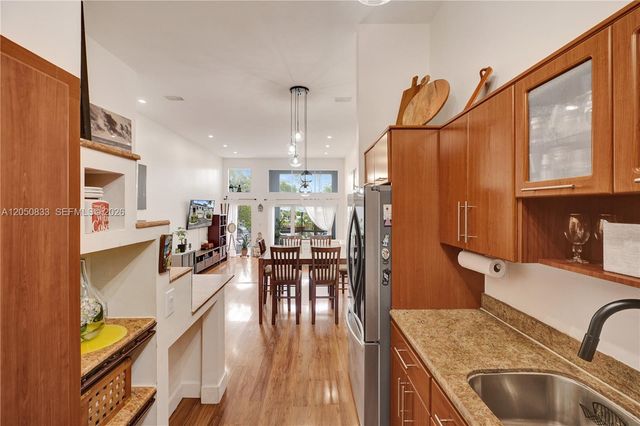 2404 NE 135th Street 2404, North Miami, FL 33181