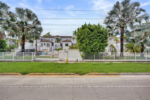 2404 NE 135th Street 2404, North Miami, FL 33181