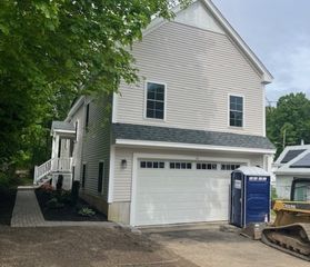 16 Clinton St, Marlborough, MA 01752