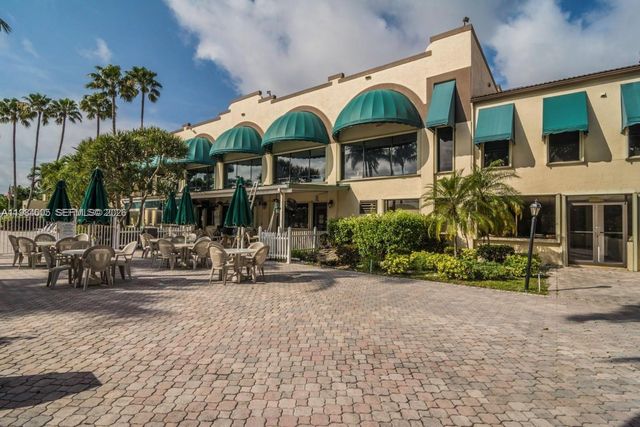 9430 Live Oak Place 407, Davie, FL 33324