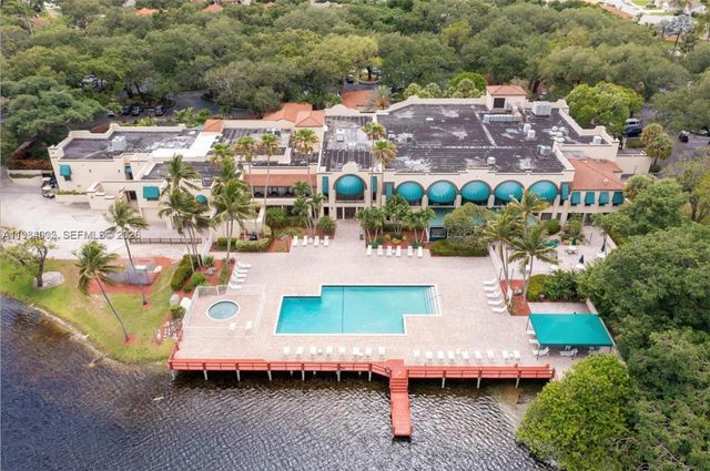 9430 Live Oak Place 407, Davie, FL 33324