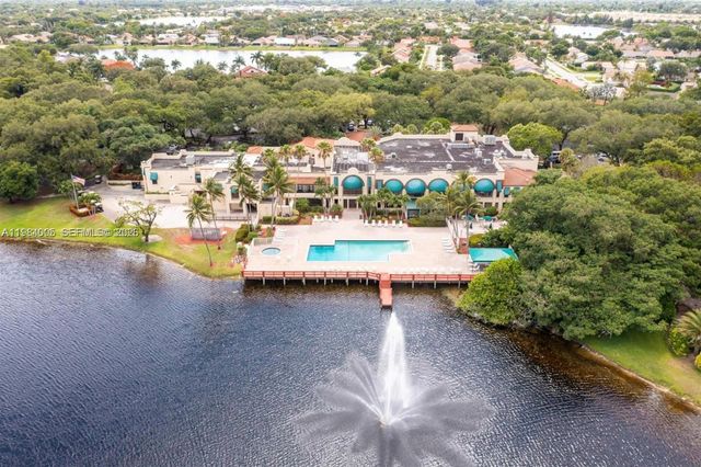 9430 Live Oak Place 407, Davie, FL 33324