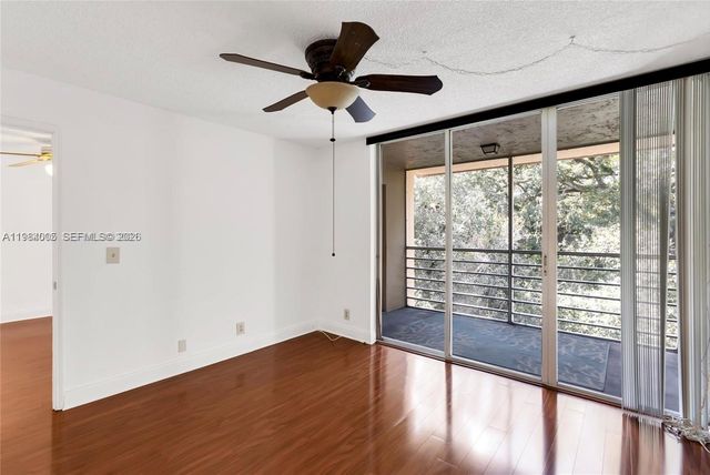 9430 Live Oak Place 407, Davie, FL 33324