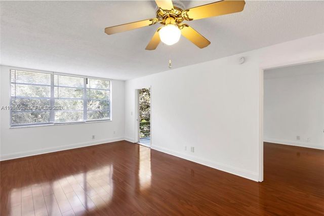 9430 Live Oak Place 407, Davie, FL 33324