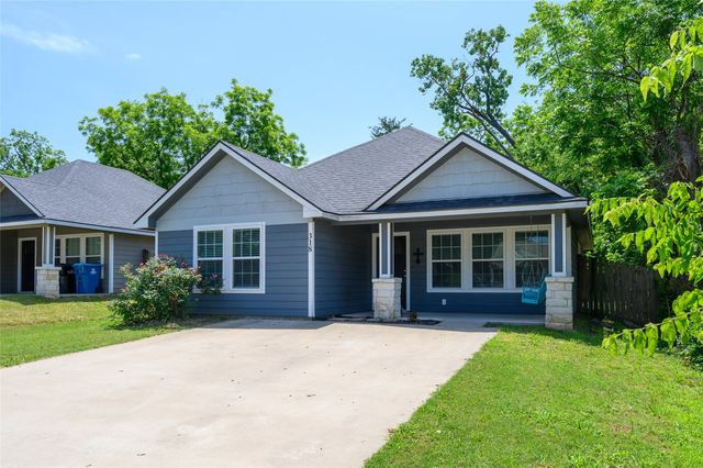 318 E Munson Street, Denison, TX 75021