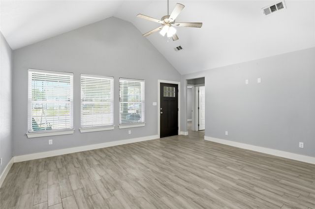 318 E Munson Street, Denison, TX 75021
