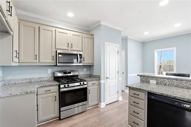 1814 Oak Branch Way, Loganville, GA 30052