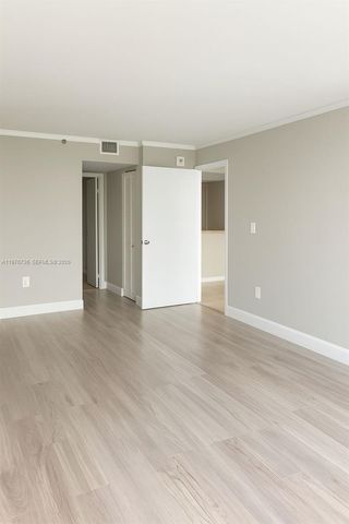 555 NE 15th St 32D, Miami, FL 33132