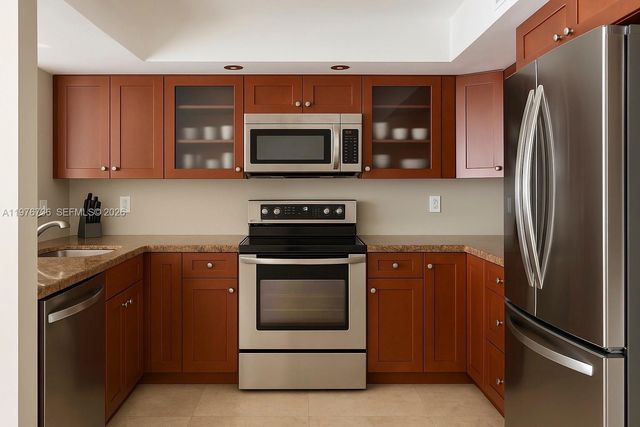 555 NE 15th St 32D, Miami, FL 33132