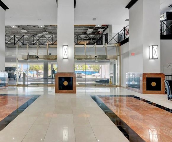 555 NE 15th St 32D, Miami, FL 33132