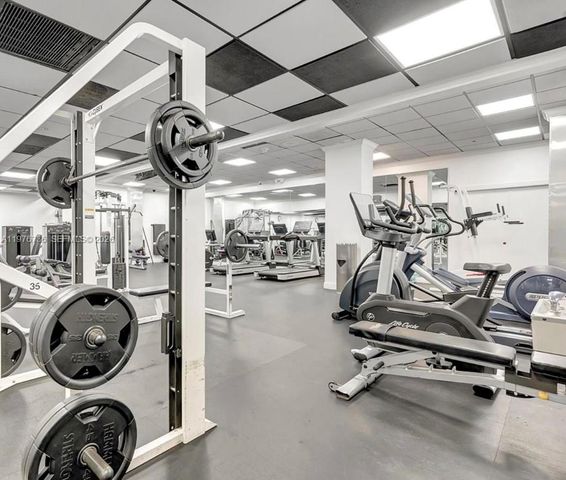 555 NE 15th St 32D, Miami, FL 33132