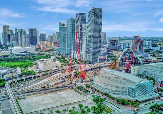 555 NE 15th St 32D, Miami, FL 33132