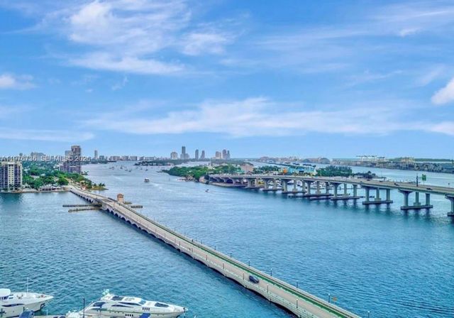 555 NE 15th St 32D, Miami, FL 33132