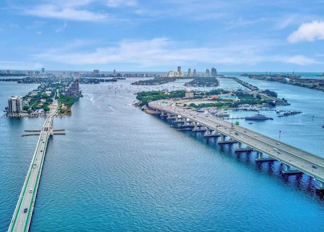 555 NE 15th St 32D, Miami, FL 33132