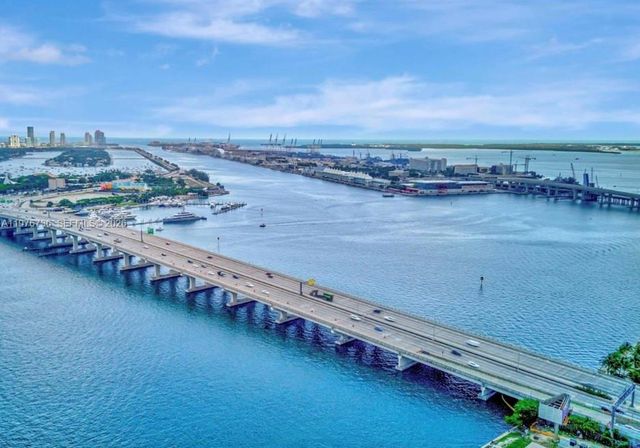 555 NE 15th St 32D, Miami, FL 33132