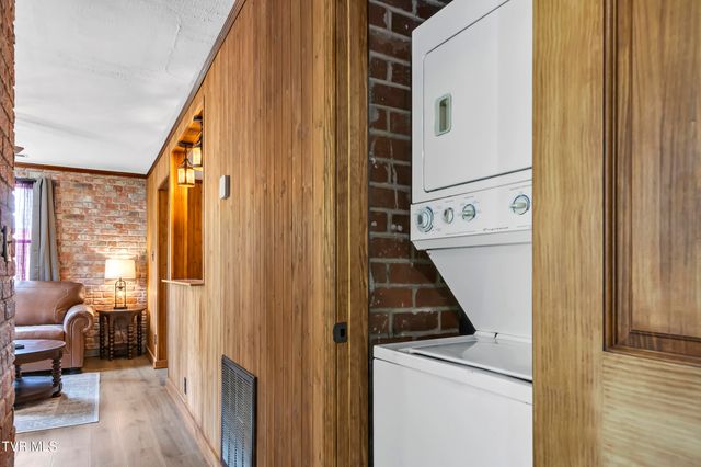 323 Sequoyah Drive, Kingsport, TN 37660