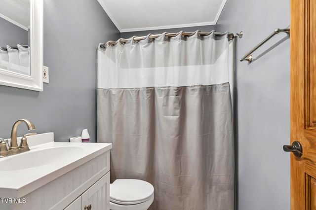 323 Sequoyah Drive, Kingsport, TN 37660