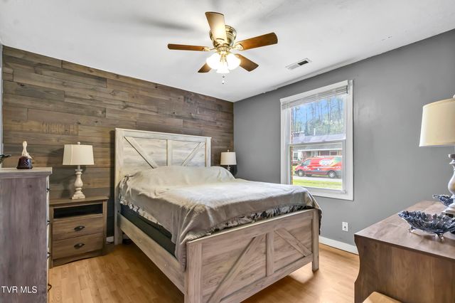 323 Sequoyah Drive, Kingsport, TN 37660