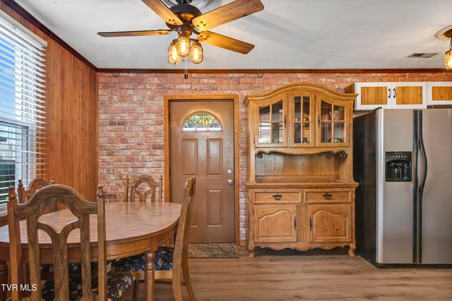 323 Sequoyah Drive, Kingsport, TN 37660