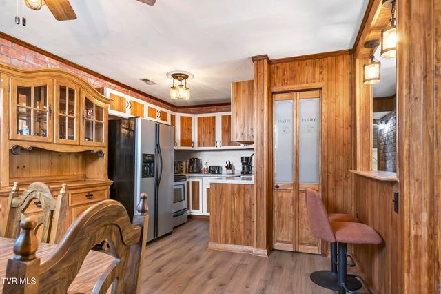 323 Sequoyah Drive, Kingsport, TN 37660