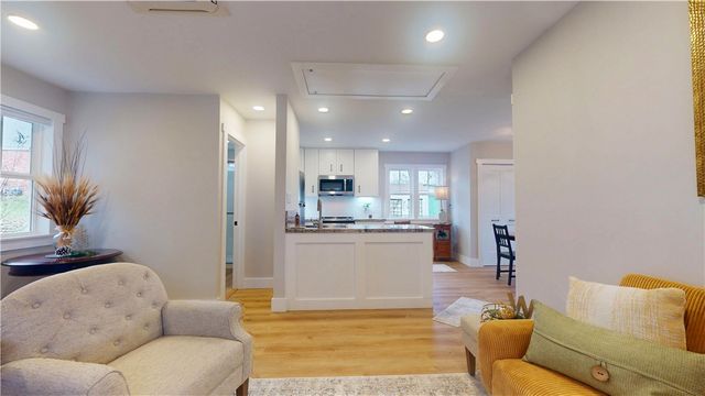 101 East Bryan, Brenham, TX 77833