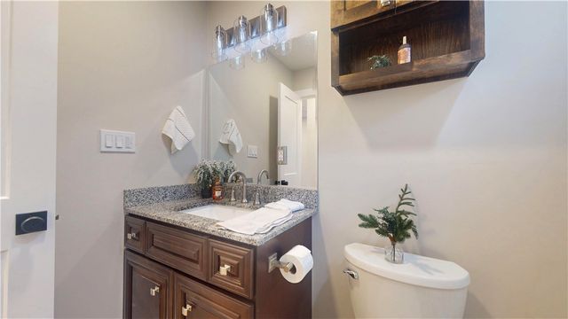 101 East Bryan, Brenham, TX 77833