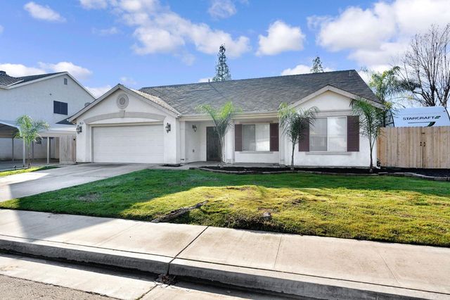 466 W Meadow Lane, Kingsburg, CA 93631