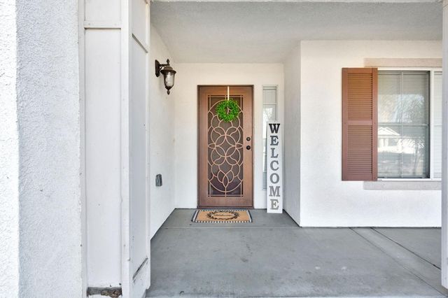 466 W Meadow Lane, Kingsburg, CA 93631