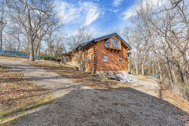 149 Princeton Avenue, Hollister, MO 65672