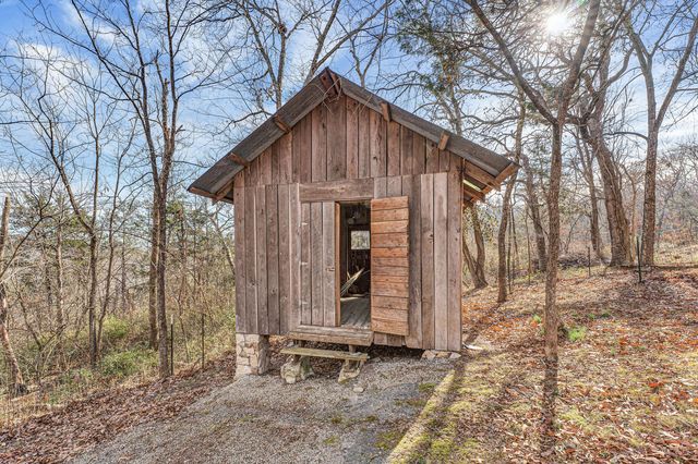 149 Princeton Avenue, Hollister, MO 65672