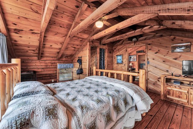 149 Princeton Avenue, Hollister, MO 65672