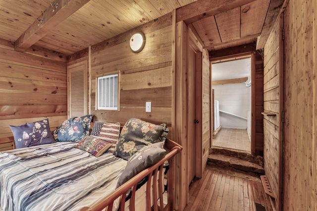 149 Princeton Avenue, Hollister, MO 65672