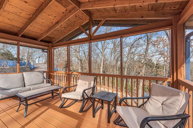 149 Princeton Avenue, Hollister, MO 65672