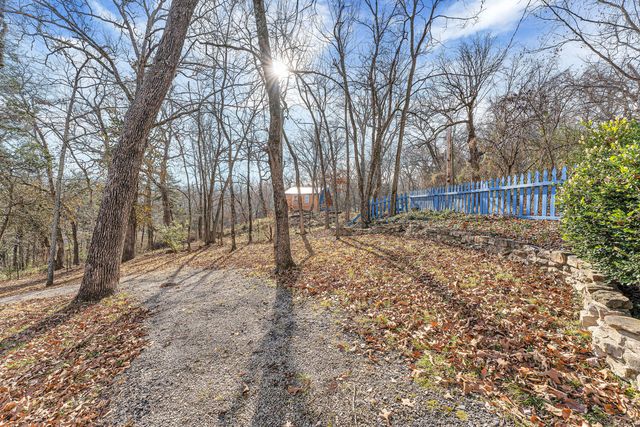 149 Princeton Avenue, Hollister, MO 65672