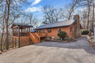 149 Princeton Avenue, Hollister, MO 65672