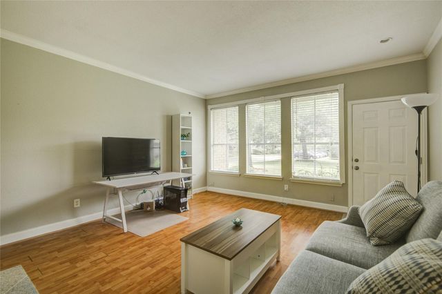 2100 Tanglewilde Street 349, Houston, TX 77063