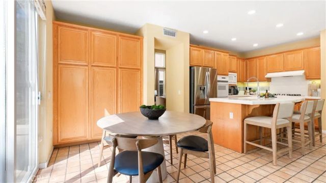 26009 Twain Place, Stevenson Ranch, CA 91381
